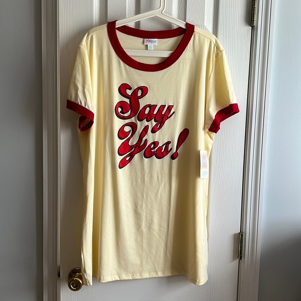 NWT lularoe t shirt size 2xl